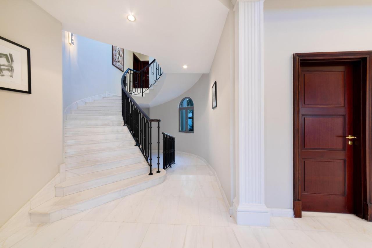 Maison Privee - Private Pool & Access With Cinematic Vws Villa *